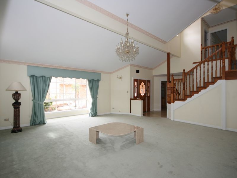 30 Eromanga Street, Carindale QLD 4152