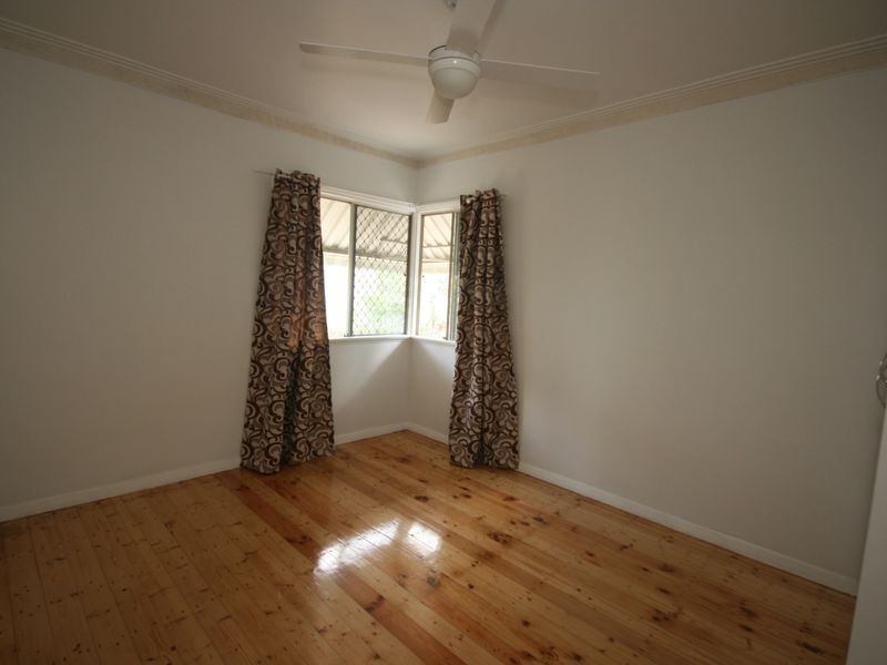 27 Summerville Street, Carina Heights QLD 4152