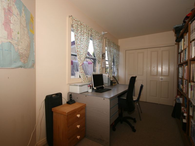 25 Picasso Street, Carina QLD 4152