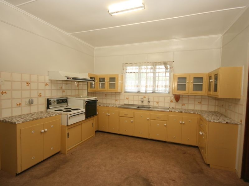 90 Pembroke St., Carina QLD 4152