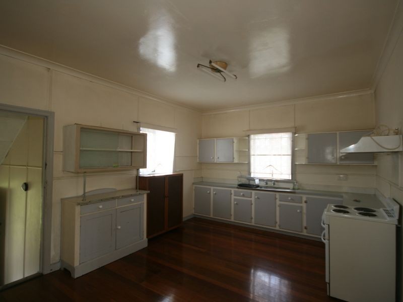 6 Merle Street, Carina QLD 4152