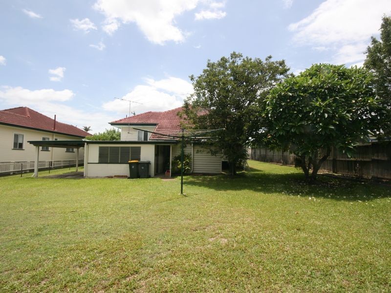 6 Merle Street, Carina QLD 4152