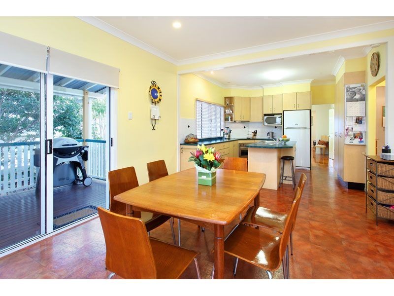 22 Durimbil Street, Camp Hill QLD 4152