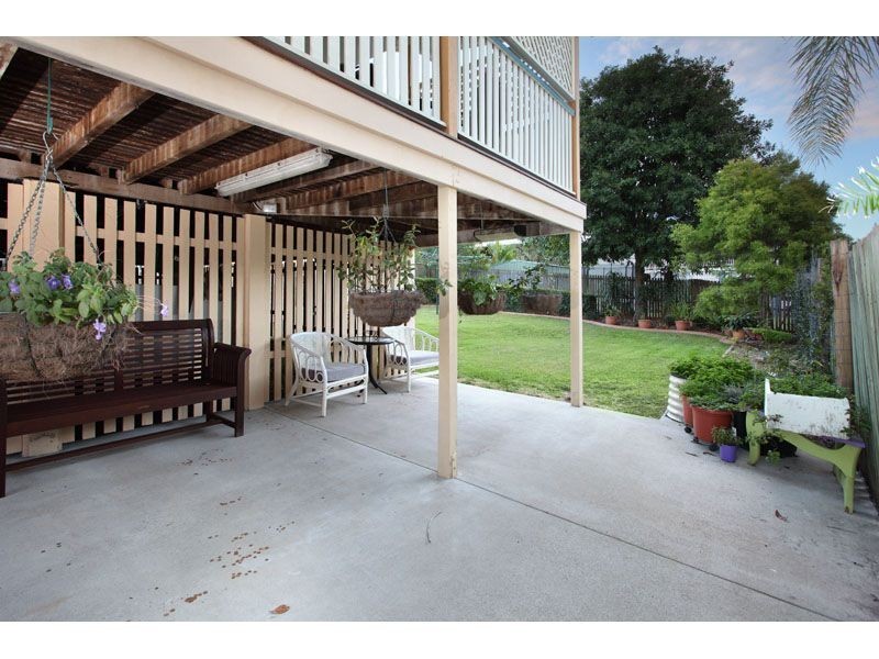 22 Durimbil Street, Camp Hill QLD 4152