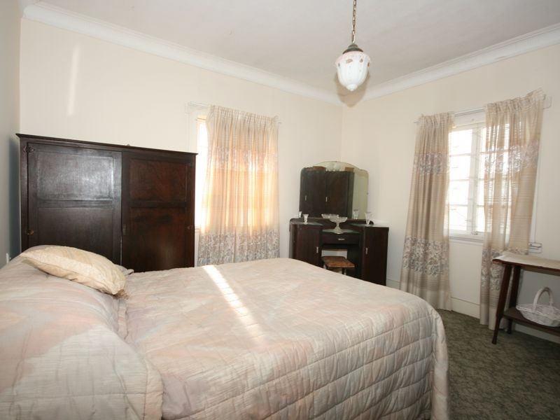 23 Waratah Avenue, Carina QLD 4152