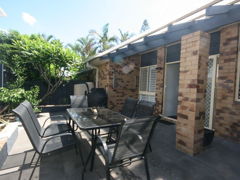 2/42 Booligal Street, Carina QLD 4152