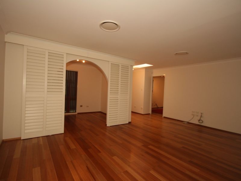 387 Pine Mountain Road, Mansfield QLD 4122