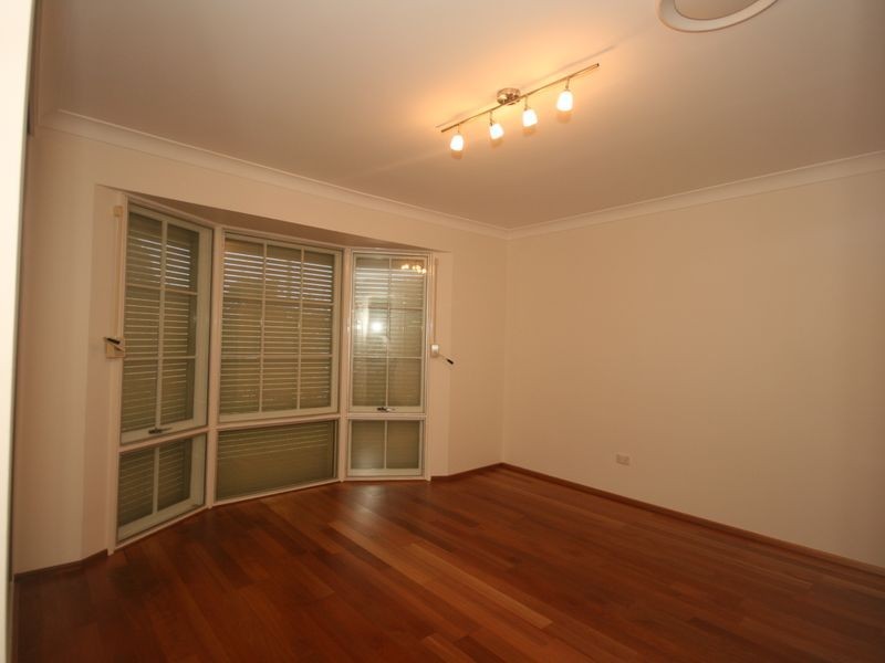 387 Pine Mountain Road, Mansfield QLD 4122