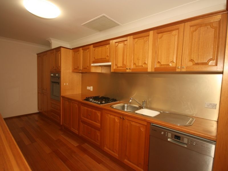 387 Pine Mountain Road, Mansfield QLD 4122