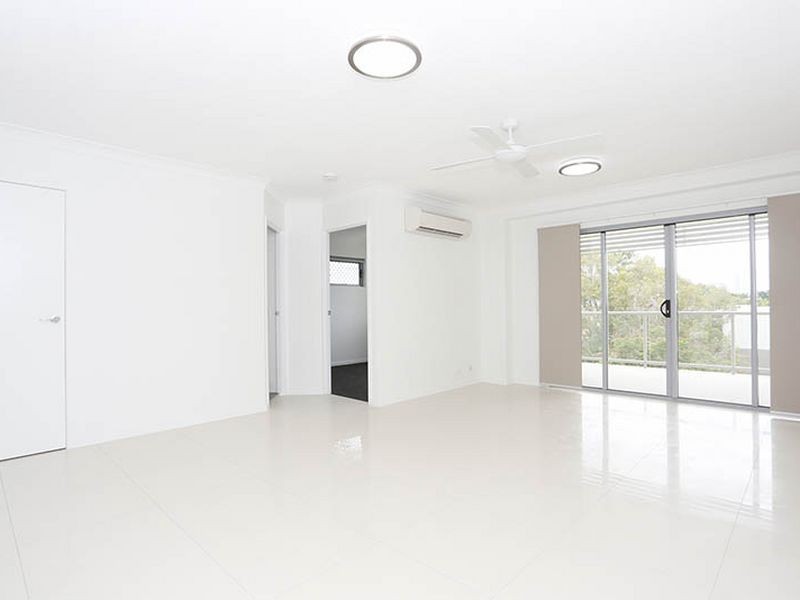 3/143 Cavendish Rd., Coorparoo QLD 4151