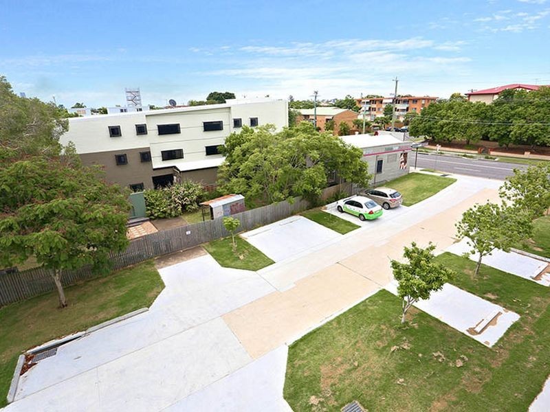 3/143 Cavendish Rd., Coorparoo QLD 4151