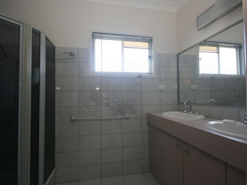 28 Murchison Street, Carina QLD 4152