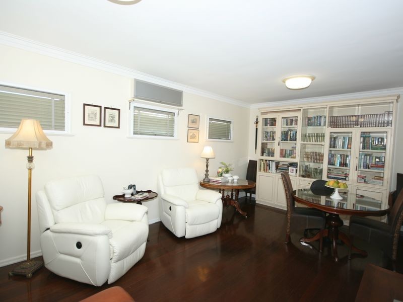 35 Murchison Street, Carina QLD 4152