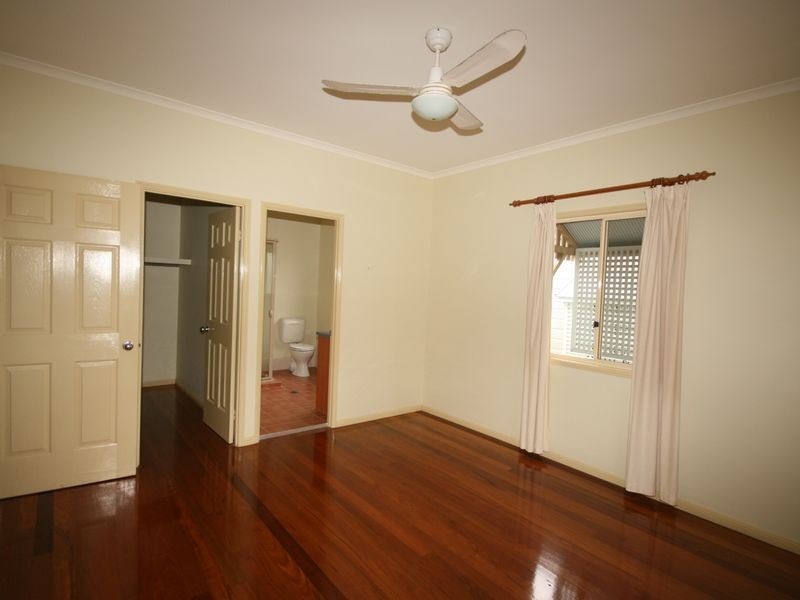 76 Raven Street, Camp Hill QLD 4152