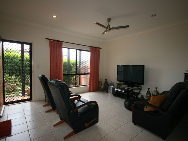 6/33 Pembroke Street, Carina QLD 4152