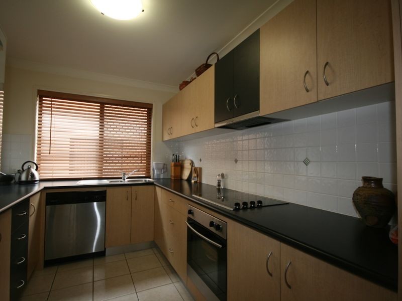 6/33 Pembroke Street, Carina QLD 4152