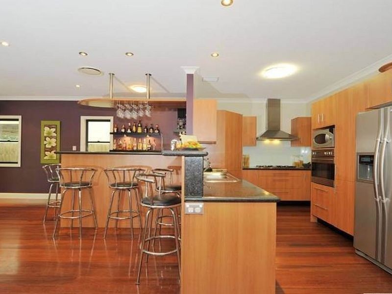 25 Frank Street, Norman Park QLD 4170