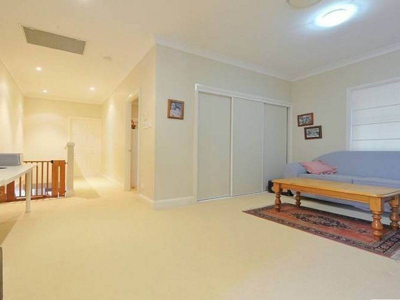 25 Frank Street, Norman Park QLD 4170