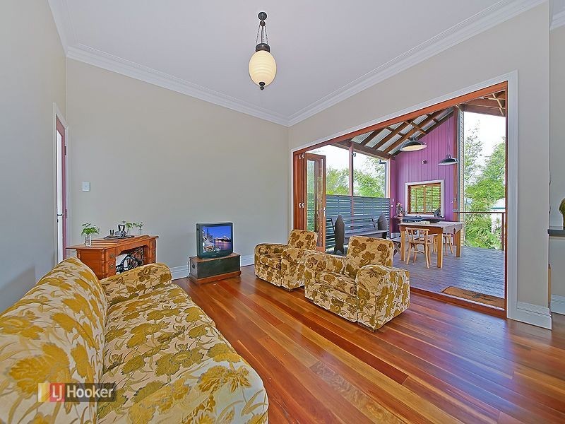 4 Sword Street, Woolloongabba QLD 4102