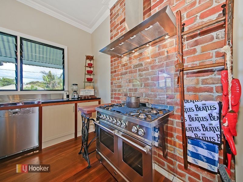 4 Sword Street, Woolloongabba QLD 4102