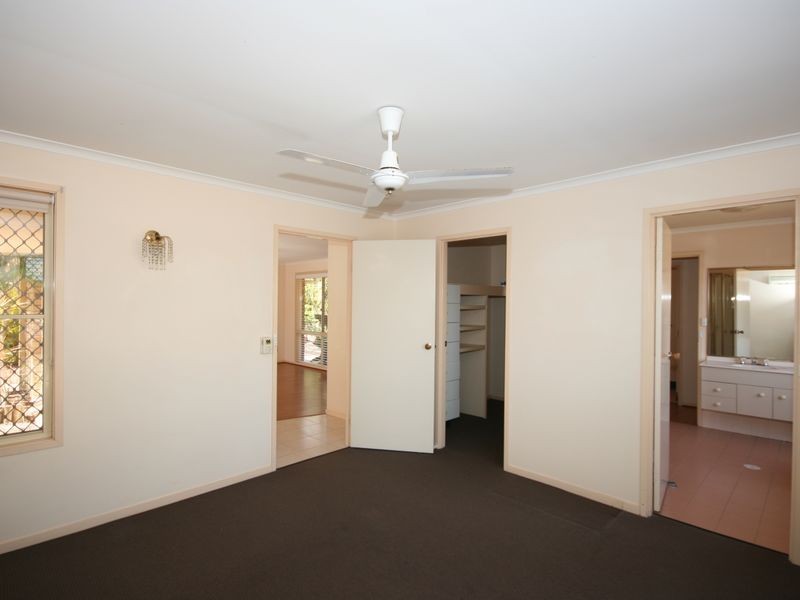 11 Foxmont Drive, Carina QLD 4152