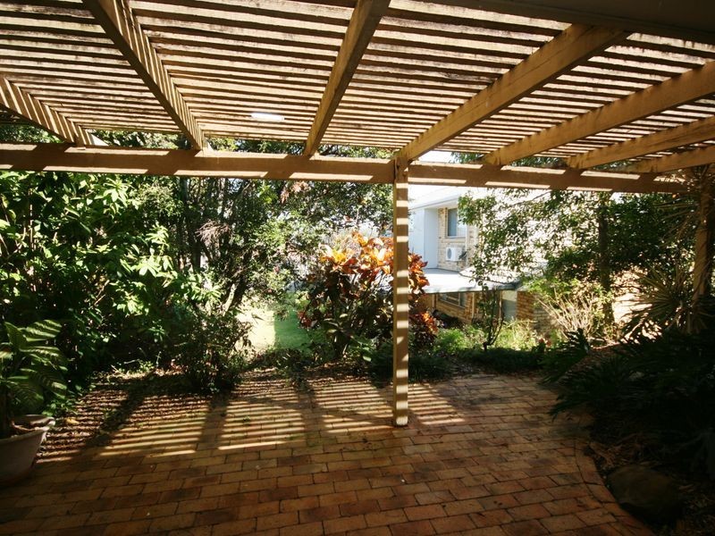 11 Foxmont Drive, Carina QLD 4152