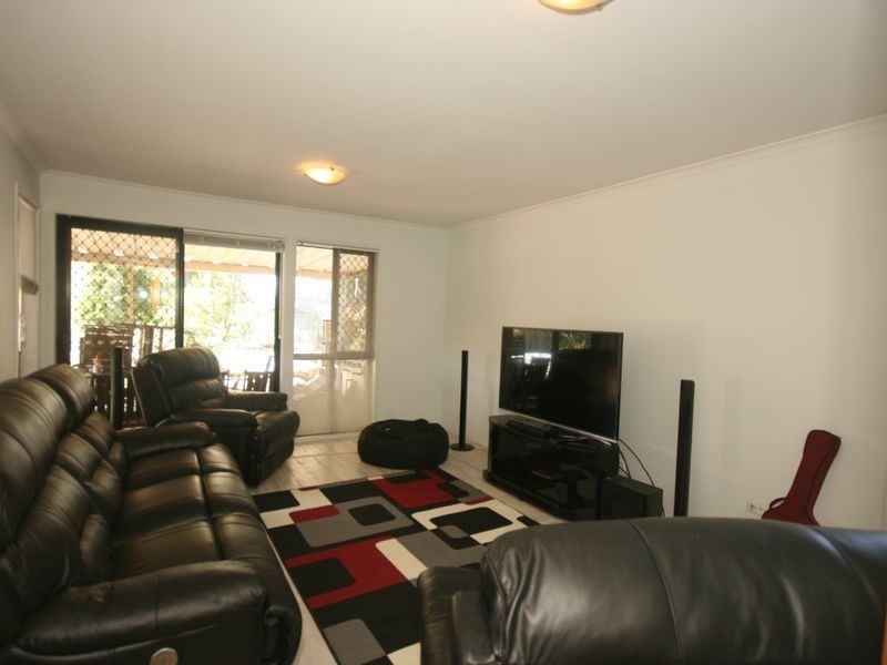 15 Coventry Circuit, Carindale QLD 4152