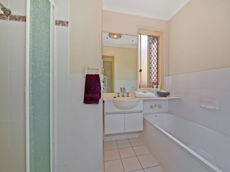 15 Wyena Street, Camp Hill QLD 4152