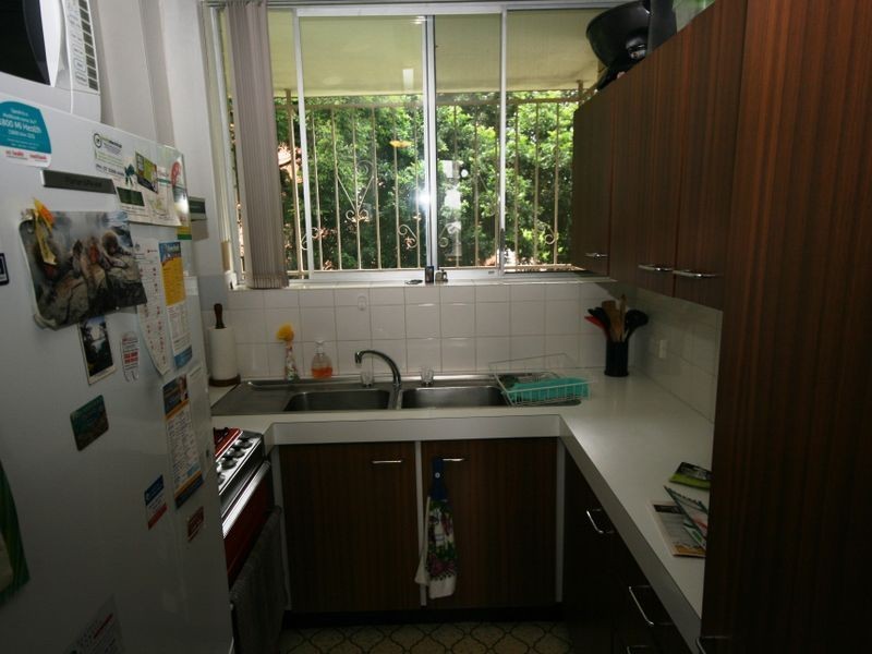 4/15 Wambool Street, Bulimba QLD 4171