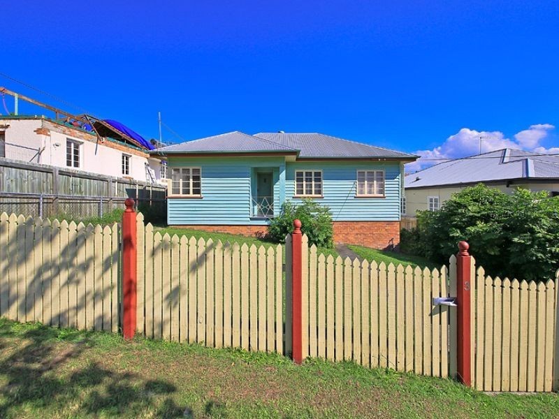 3 Henderson Street, Camp Hill QLD 4152