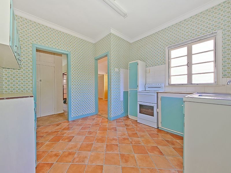 3 Henderson Street, Camp Hill QLD 4152