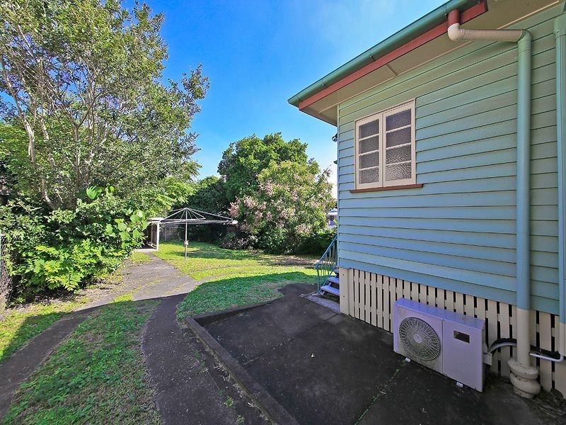 3 Henderson Street, Camp Hill QLD 4152