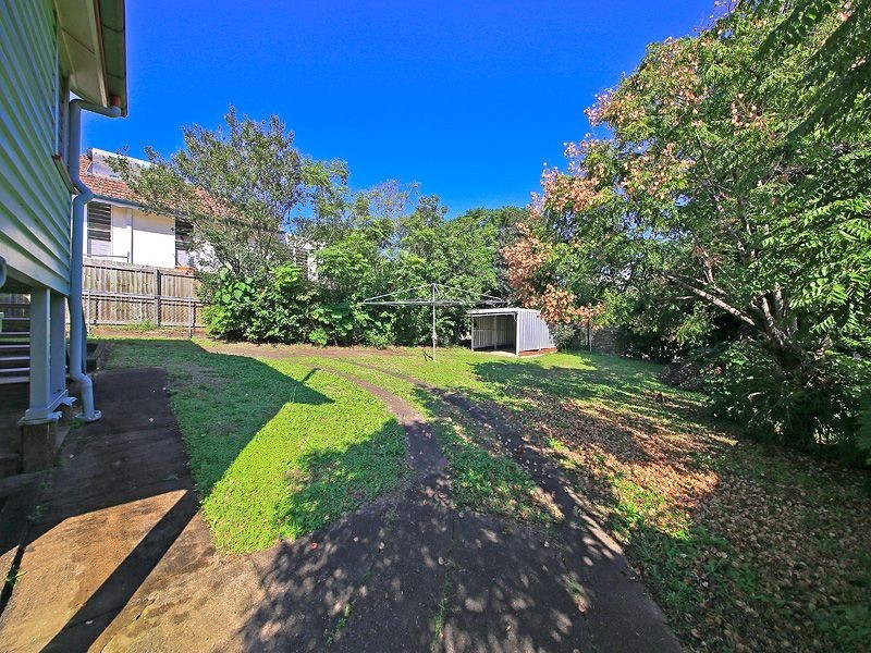3 Henderson Street, Camp Hill QLD 4152