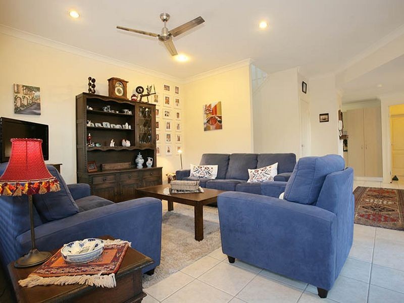 2/33 Pembroke Street, Carina QLD 4152