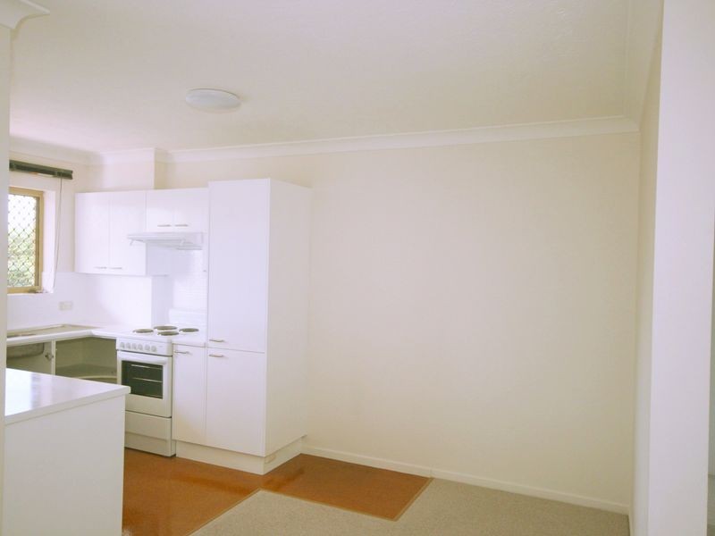 2/11 Sankey Street, Carina QLD 4152