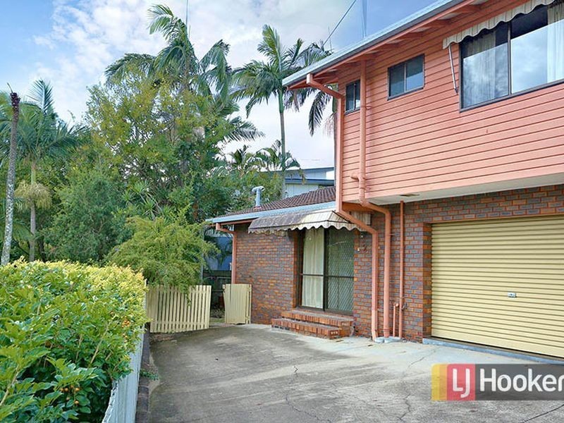 2/144 Samuel St., Camp Hill QLD 4152