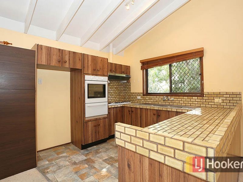 2/144 Samuel St., Camp Hill QLD 4152