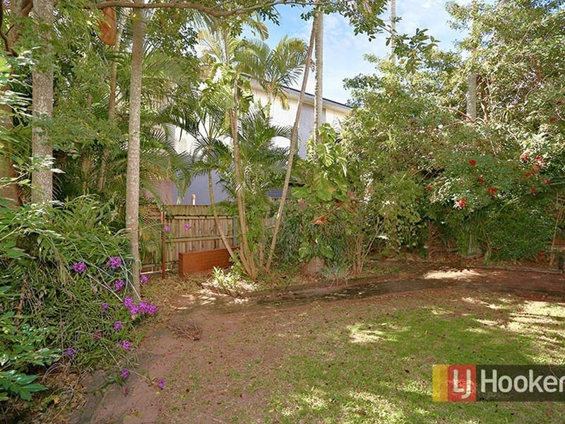 2/144 Samuel St., Camp Hill QLD 4152