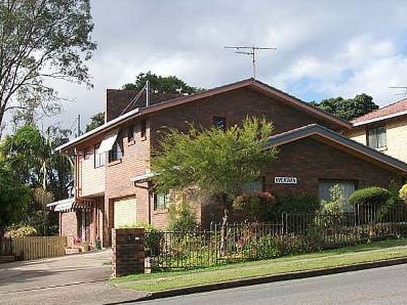 2/144 Samuel St., Camp Hill QLD 4152