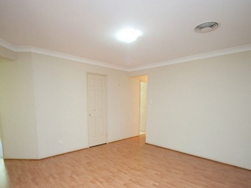 107 Oakley Street, Carindale QLD 4152