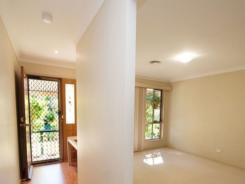 107 Oakley Street, Carindale QLD 4152