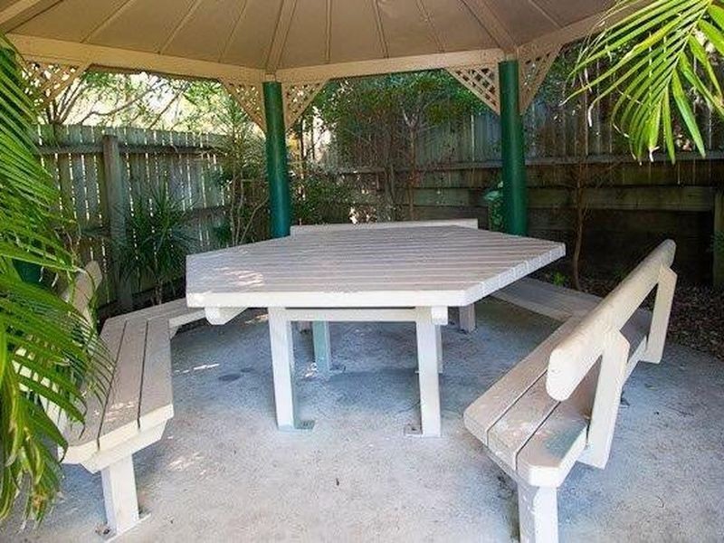 107 Oakley Street, Carindale QLD 4152