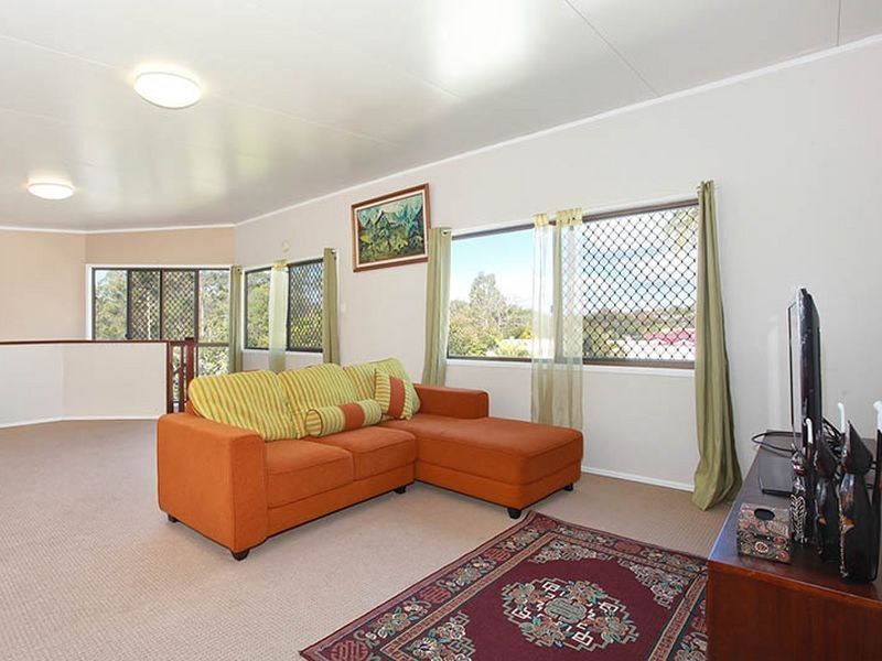 11 Pavuvu Street, Mansfield QLD 4122