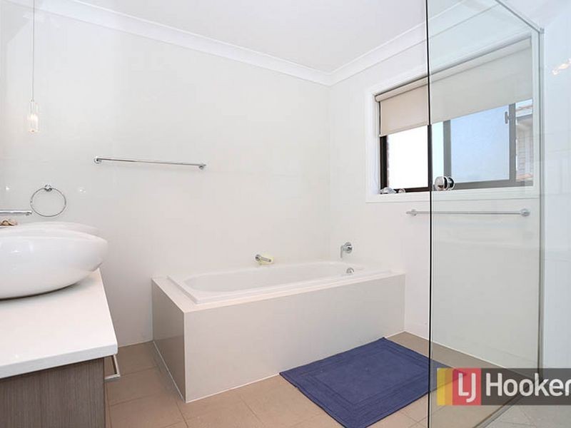 34 Breadalbane Street, Carindale QLD 4152