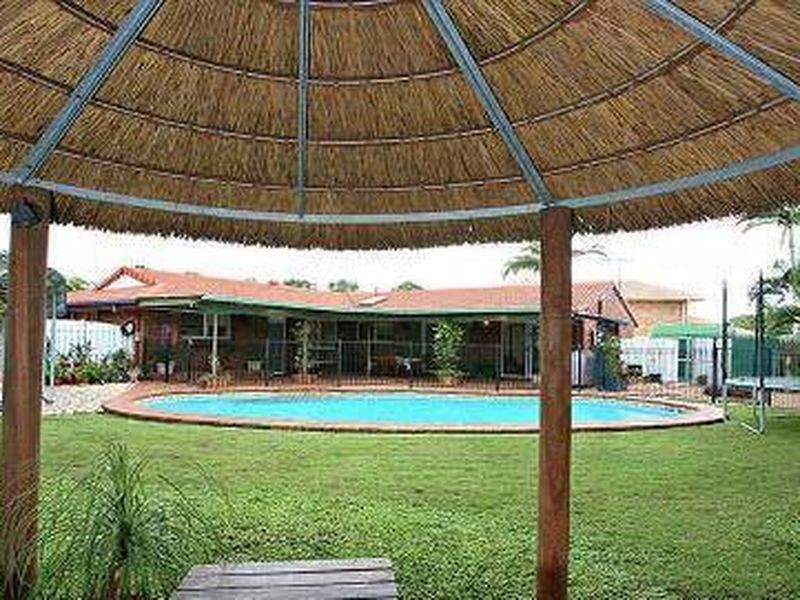 6 Nyleeta Court, Carindale QLD 4152