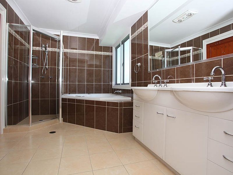 505 Old Cleveland Road, Camp Hill QLD 4152