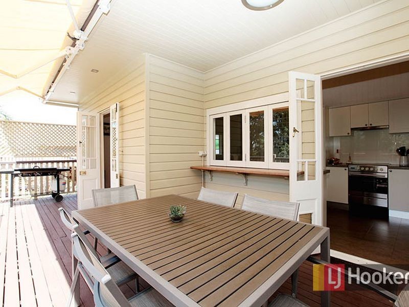 98 McIlwraith Ave., Norman Park QLD 4170