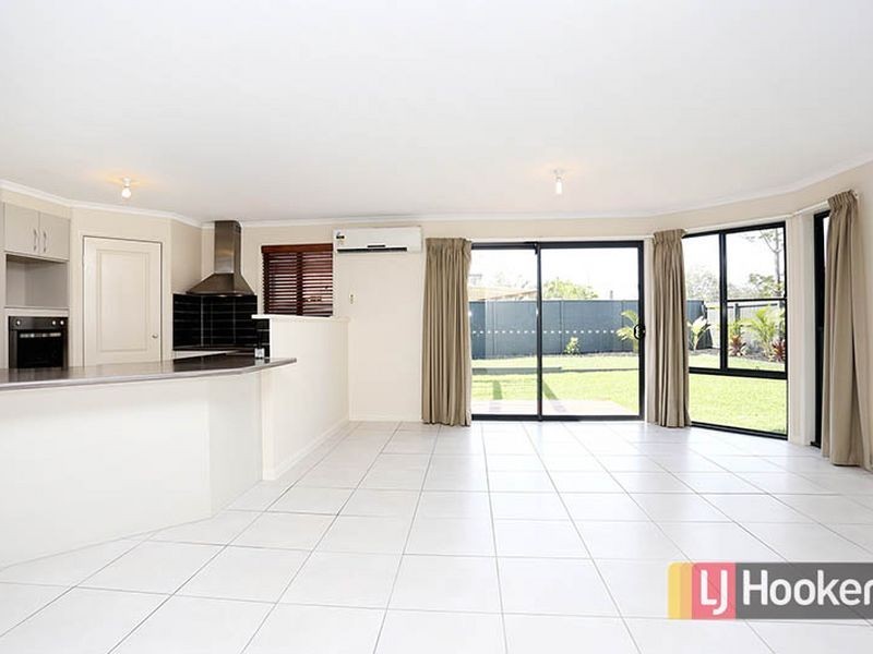 14 Holland Pl., Carindale QLD 4152