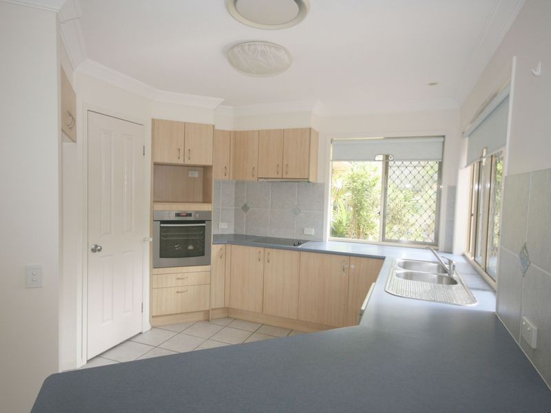 7 Alderbury Pl, Carindale QLD 4152