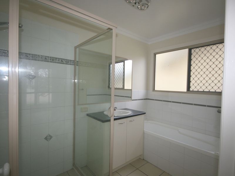 22 Melaleuca Pl., Carindale QLD 4152